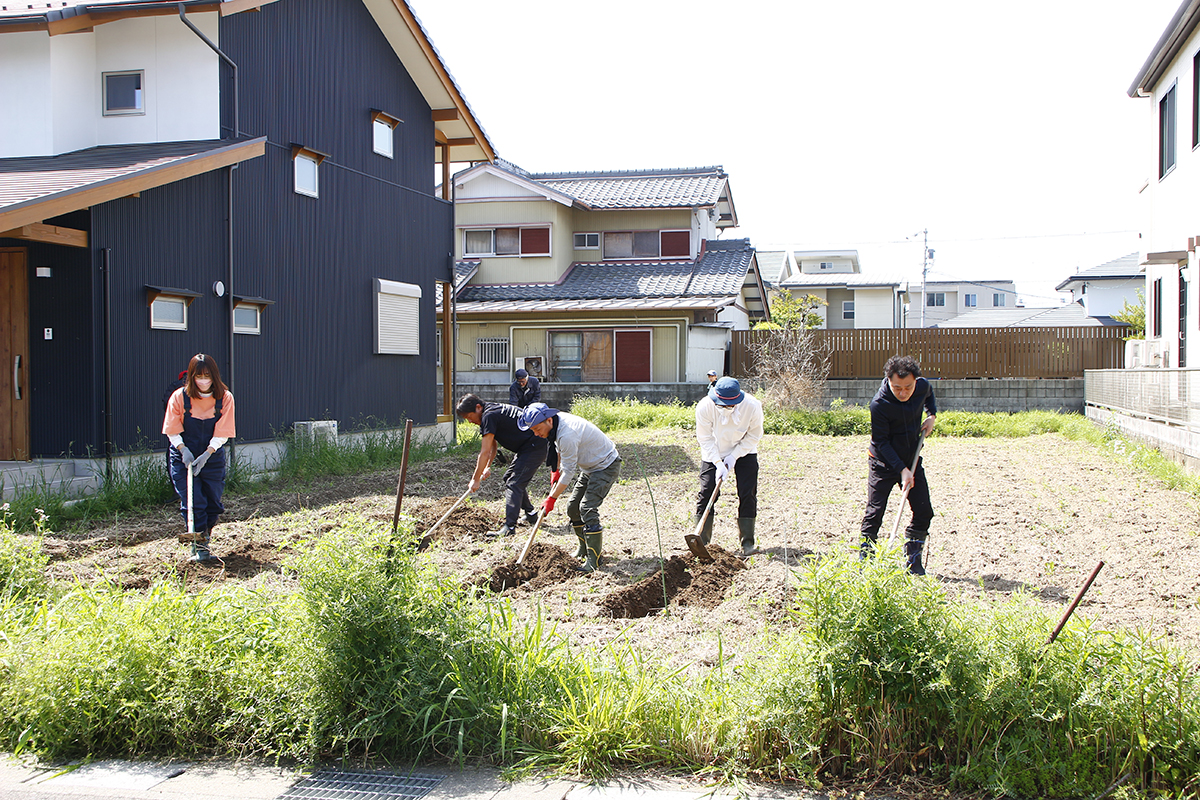 岐阜市の「ともに和綿ファーム」にて